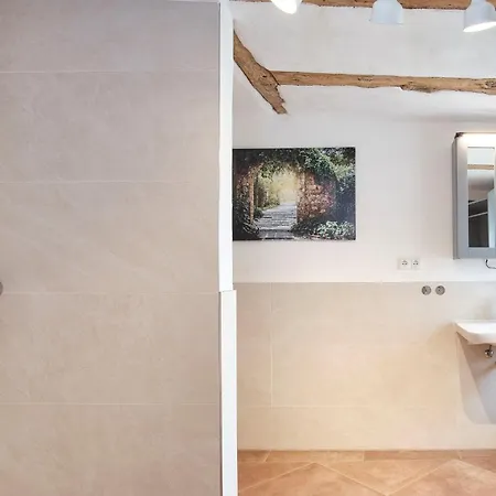 Aufschwung I Haushaelfte Apartament